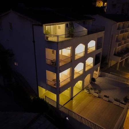 Apartments Larus Башка-Вода Экстерьер фото